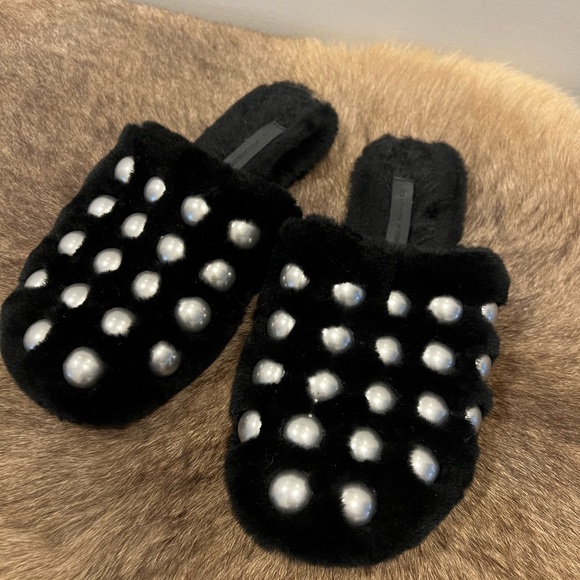 Alexander Wang Amelia Studded Lamb Fur Mule Slides Slippers - Picture 15 of 15